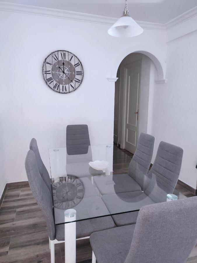 Piso 3 Dormitorios, Aire Acondicionado Apartamento *