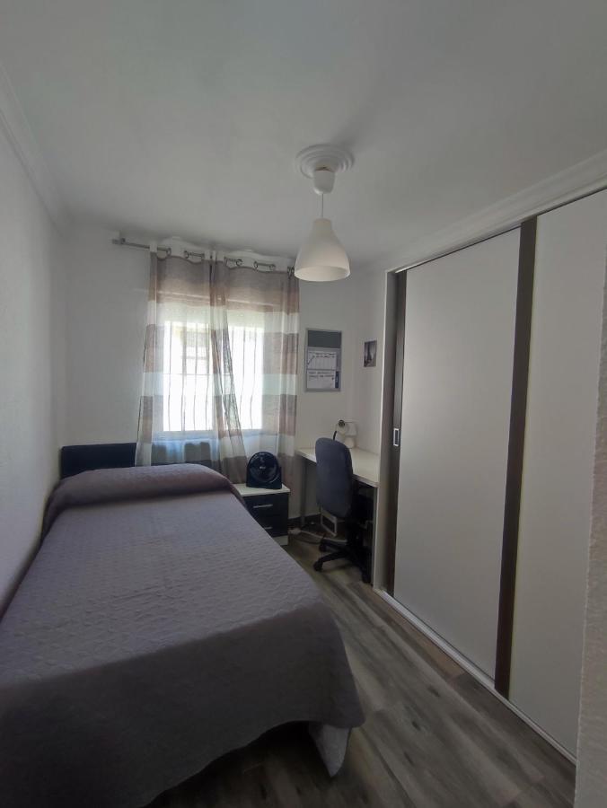 Piso Apartamento 3 Dormitorios, Aire Acondicionado Apartment *